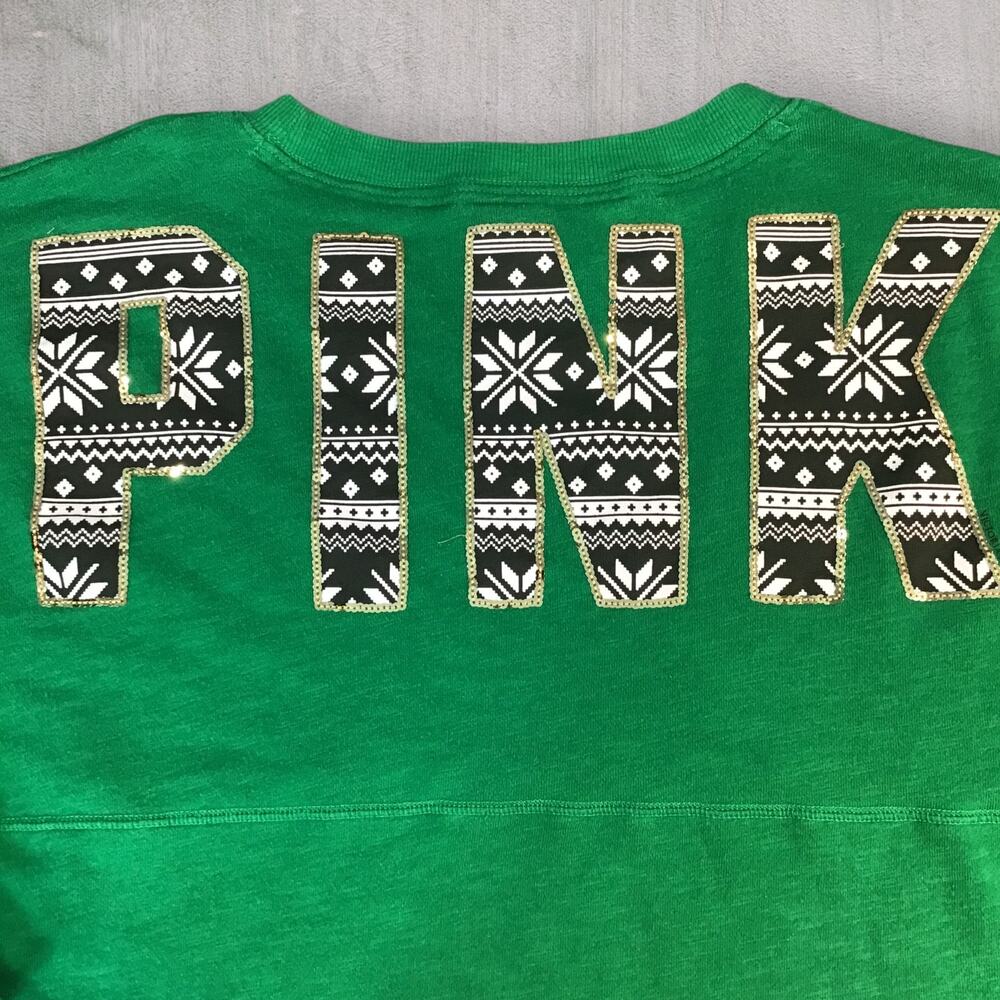 VS PINK Green Long Sleeve Dog Logo  RetroTee 2015 Nordic Bling Size L